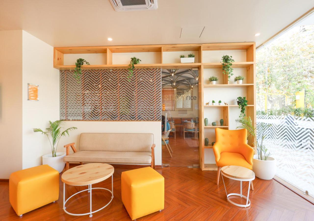 Bloom Hotel - Golf Course Road, Sector 43 Gurgaon Exterior photo