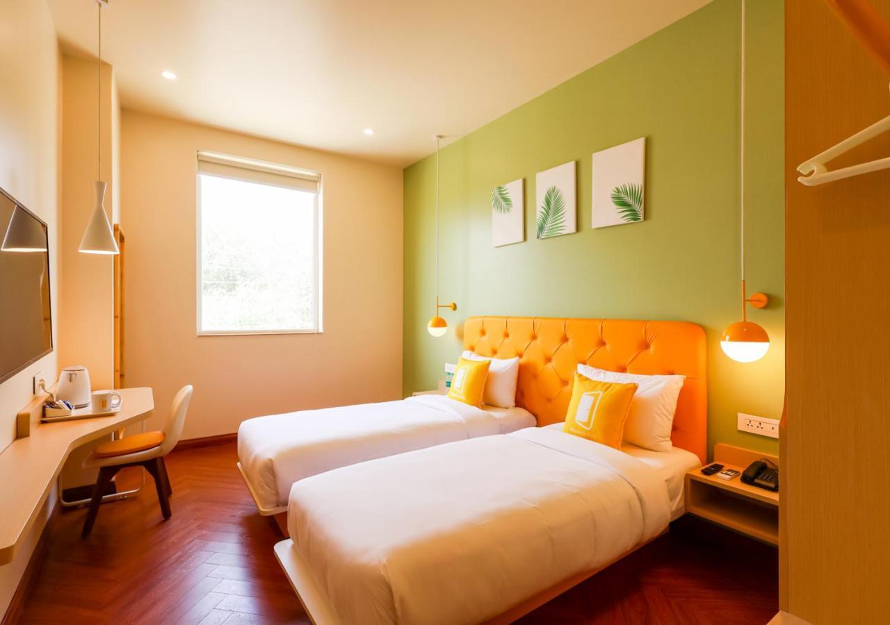 Bloom Hotel - Golf Course Road, Sector 43 Gurgaon Exterior photo